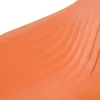 Plasticna vrtna stolica s metalnim nogama, naranzasta